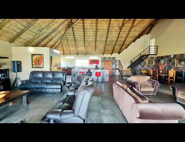 FARM FOR SALE IN LEEUFONTEIN